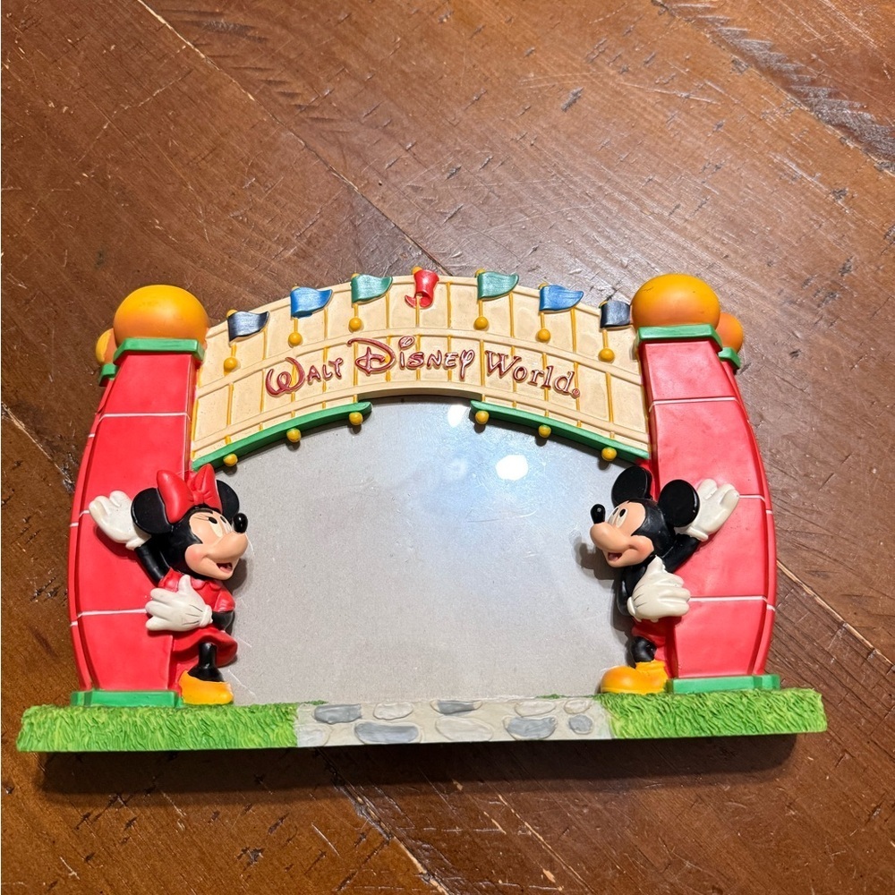 Walt Disney World Mickey and Minnie Mouse photo frame 4”x6”